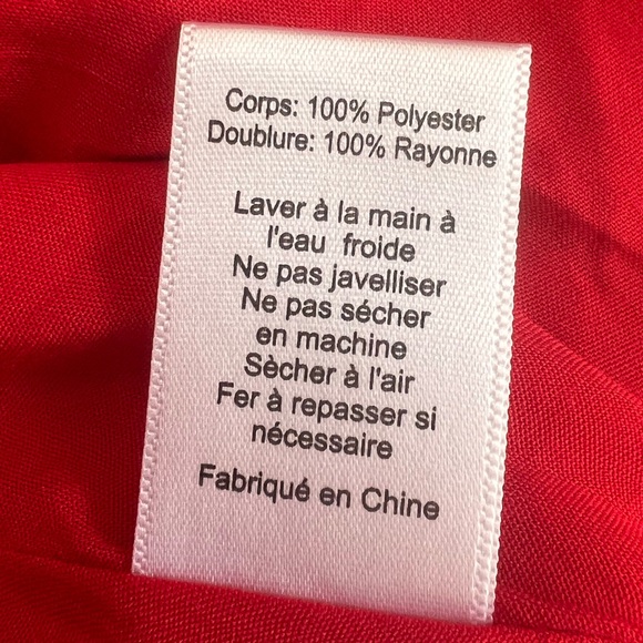 Lush NWT Playing at Perfect Red Floral Balloon Long Sleeve Romper Cut Out, L - Picture 13 of 15